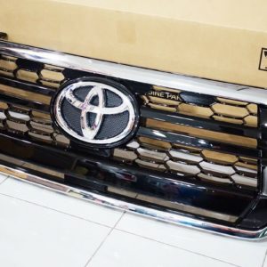 ກະຈັງໜ້າ TOYOTA REVO ປີ 2015-2018 (4WD) ຂອງແທ້