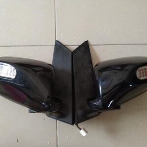 ແວ່ນແຍງຂ້າງ Toyota wish