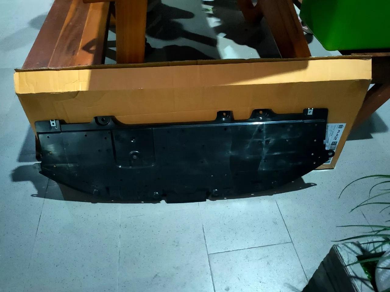 ຍາງພາດສະຕິກກ້ອງກັນຊົນຫນ້າ DA6A5611YA,MAZDA 2 ປີ 2017-2022 ແທ້ສູນ